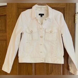 ANN TAYLOR WHITE DENIM BUTTON FRONT JEAN JACKET SIZE SMALL NEW WITHOUT TAGS